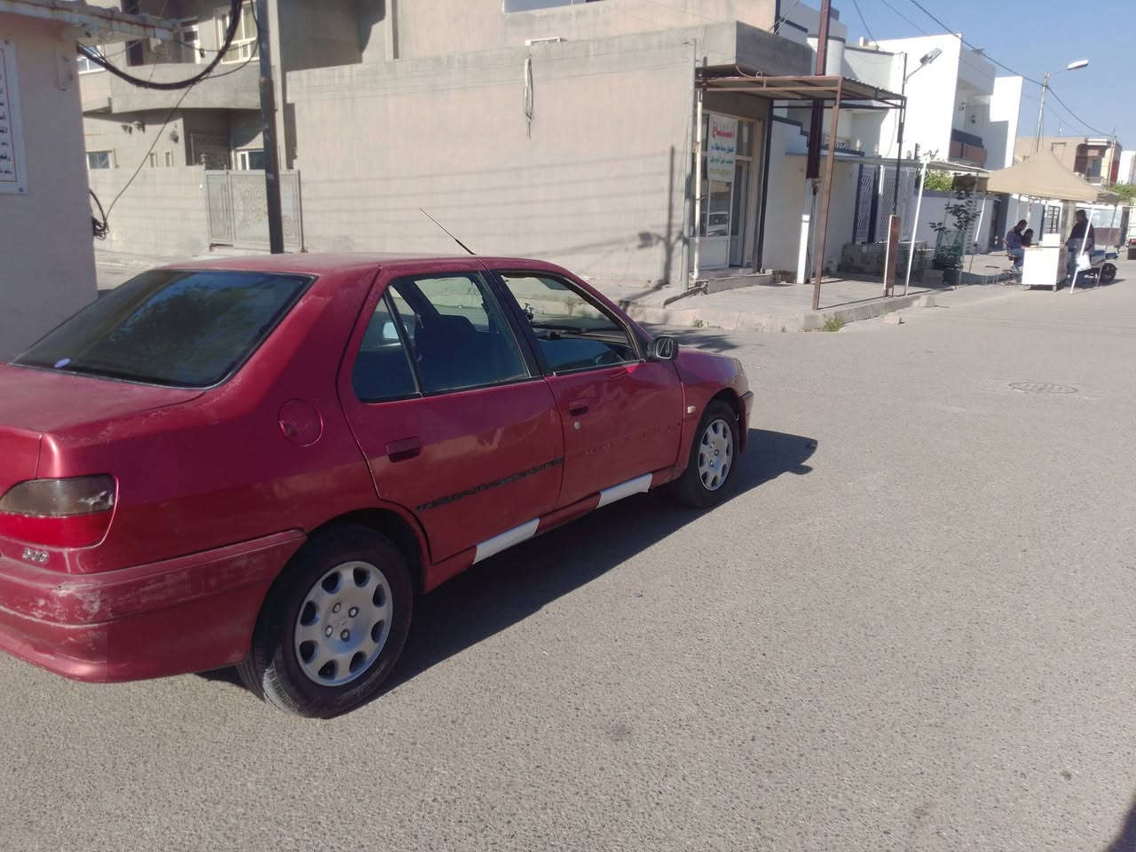 سلام عليكم سياره بيجو للبيع 306رقم صلاح الدين موديل 2002محرك وكير شرط بدون صبغ سياره  مطلوبه صاحب سياره بيجي ابو سنويه منتهيه الصلاحيه بل 24 مكان سياره كركوك سعر 30 تفاصيل الاتصال بي رقم الهاتف ***********
