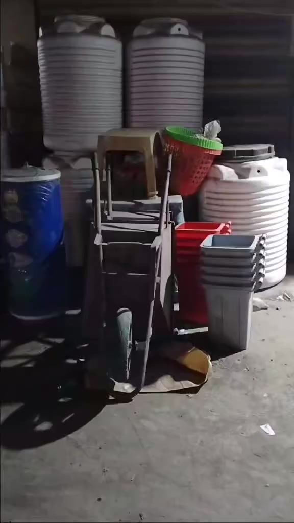 🔴 #حاجة_بألف_دينار
تابع الفيديو للأخير بي كل تفاصيل البضاعه تاخذ البضاعه شلع تنحسبلك على الف دينار والنواعم بيهن خصومات وبيهن كل ٢ بألف وكل ٤ بألف وهكذا تجردهن بيدك ورقه وقلم 

‭٠٧٥٠ ٥٩١ ٥٩٧٩‬ بي واتساب
‏‪***********‬‏
@إشارة
