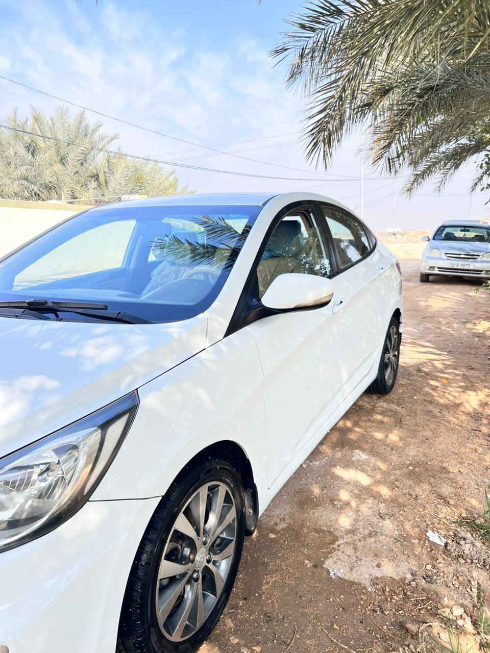 اكسنت موديل ١٤ محرك ١٦٠٠ فول مواصفات فتحة اشاير مري تحكم ستيرن شاشة كاميرا ويل كروم
رقم بابل بسمي فقط جاملغ امامي. السعر ١١٠ وبيها مجال
***********
