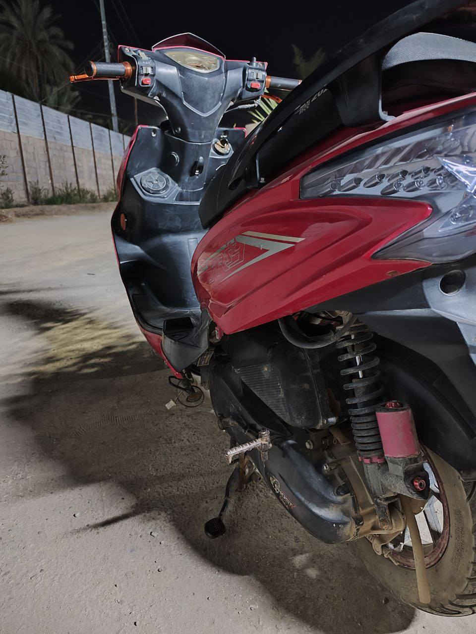 السلام عليكم سكنس للبيع وهايه الصور كدامك والشراي يتصل ويدلل
***********
