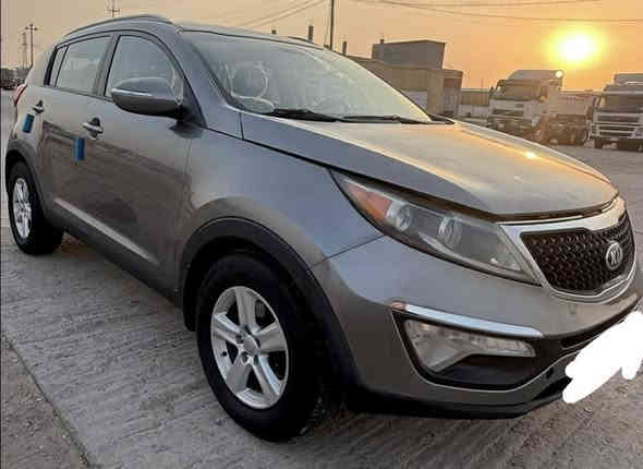 سلام عليكم 
للبيع سبورتج ١٦ وارد امريكي مكينه ٢٤٠٠  مكينه بلاديه لامفتوحه ولاتنقيص ولاكلشي مكينه جديده السياره رقم ذي قار الرقم الدولي الجديد وباسمنه تحويل. وين متحبون بغداد او محافضات سنويه لل ٣٠ السياره كلش نضيفه وجاهزه حادثهه مال امريكه فقط تبديل جاملغ امامي وبيهه شويه جراد بالقماره وبالبنيد غرفتهه جديده كتلوكاتهه سبيرهه منازل صدر امامي خلفي جديد جاهزه من كلشي تخم تاير. السياره مال بيت. المكان بغداد المنصور السعر ١٣٦ بيه مجال حك الجيه وبالخدمه الاتصال ع رقم رجاءا 
***********
