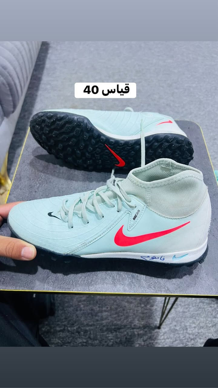 اسلام عليكم احذيه باله اوربي اصلي نضافه 100‎%‎ كل قطعه وسعرها القطعه الي تعجبك دزها خاص وتدلل يوجد توصيل الى جميع محافضات العراق 5 الاف دينار واتساب ***********
