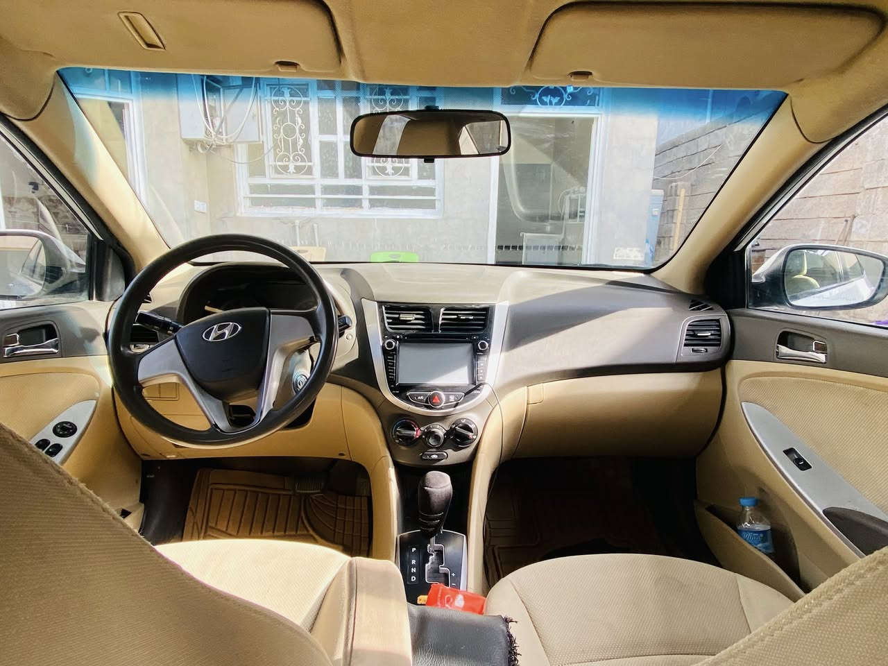 للبيع او مراوس  اكسنت موديل 2015 سيارة جاهزة محرك 14 كير ومحرك شرط تخم تاير جديد كهربائيات كلها شغاله تدفئه تبريد سياره ب اسمي رقم دولي السعر 100بيها مجال مكان السيارة تكريت 
***********
***********
