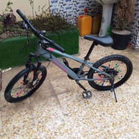 بايسكل • موصل الهرمات الاولى • جانب الايمن