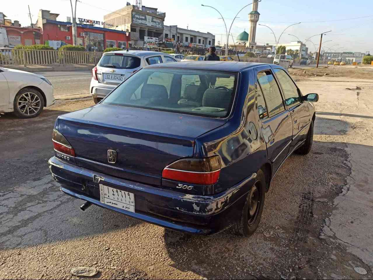 السلام عليكم بيجو 306 للبيع
محرك لا صرف ولا نفخ 
طخم جديد تايرات جدد شديتهم 
كهربائياتها شغاله تبريد تدفئه 
*********** سعر 38
