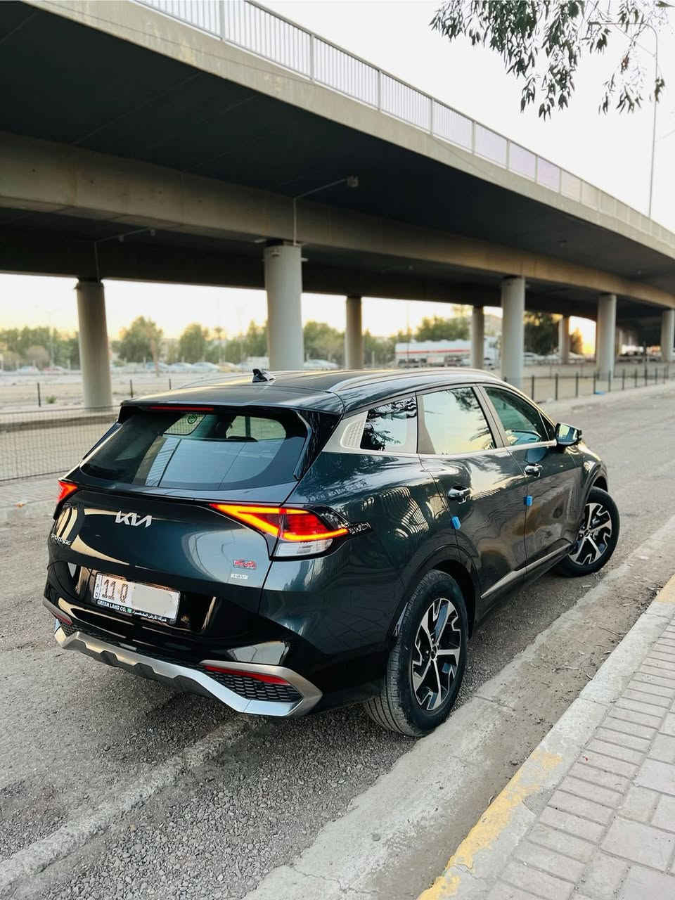 سلام عليكم بيع او مراوس 
كيا سبورتجً موديل ٢٠٢٣  هايبرد  فوول موصفات 
حادثها موضح بالصور 
كشنات جلد وكشن كهرباء 
كاميرات 
شاشه متصل 
خزن ميموري 
بصمه وتشغيل عن بعد
كشنات تدفئه وتبريد 
وبيها هواي مواصفات
مكان السيارة بغداد حي البنوك 
السعر ١٩٣  وبيها مجال ان شاءالله  ‭٠٧٧١ ٢٥٦ ٢٠٢٦‬
