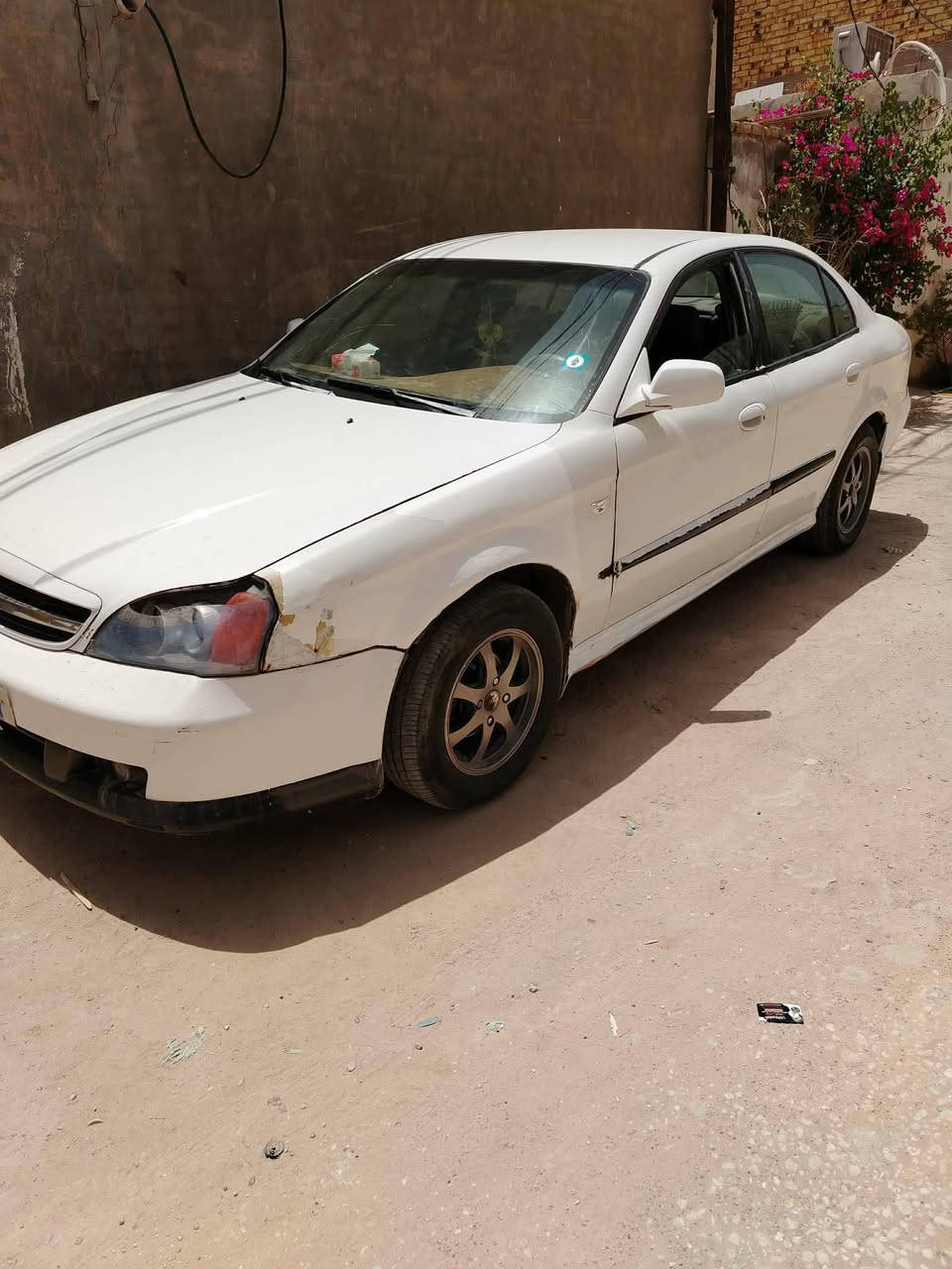 شوفر ليت ابيكا 2006 مكينه مال كرونا بيها تبريد شغال سياره جاهزه ***********.     سعر 35
