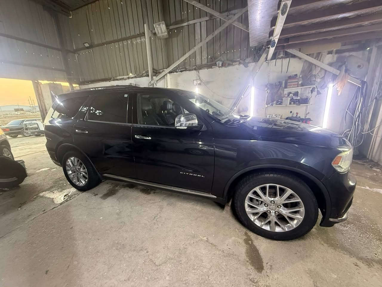 دوج دورنكو مديل 2014  فئة السيتاديل فول مواصفات للأخير محرك سته سلندر 3600 دخول جديد كتاب ظباط قبل شهر داخله للعراق ماشيه 112
كفاله من الصبغ والفتح والتبديل والغرق كفاله عامه 
بيع سريع 203 وبيه مجال 

رقم صلاح دين مشروع وطني وين ماتحب تداور 

صور امريكا مرفقات بالمنشور الحادث عطل ميكانيكي 
اتصال فقط لاتراسل ماجاوبك 

***********
