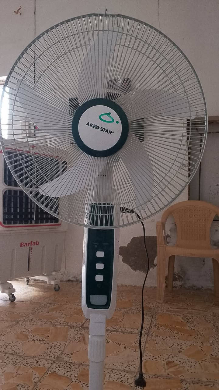 عندي اغرض تصفيت محل سعره 160 الغساله وابيه مجال ام12 كيلو والمروحت الشحن 50 وابيه مجال والغلاية7 وابيه مجال العراض جدد والرفوف سعرهن الواحد ب12 وابي مجال الكشوانيه ام 6 طوابق سعرهن الواحدة25 وابيه مجال بسيط والميز الطعام الجوزي سعره 85 وابي مجال مع 4 كراسي والميز لاخضر 25 وابيه مجال  والطباخ29 الف وابي مجاال جديد بعده الكنتور 55 وابي مجال والعربانه الطفل20 وابيه مجاال فقط تراب عليه. والباب الالمنيوم60 وابيه مجال مكانهم الغرض نجف  والتخم لازرك سعره550 وابيه مجال ياخد15 نفر استخدم قل شهر والغساله اوتماتيكي 200 وابيه مجال


**إذا كنت صاحب هذا الإعلان وتريد حذفه لأي سبب، رجاءا أرسل رسالة إلى الدعم الفني**