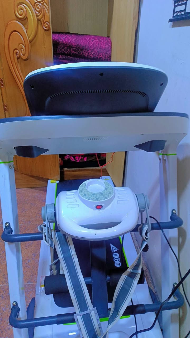 جهاز جري للبيع نضيف مستعمل 4اشهر ونص استخدام شخصي نضافة 100 زلق مابية كسر كارتون مكفول يتحمل وزن 180السعر 650 المكان بصرة قبلة
رقم وتساب ***********
***********
