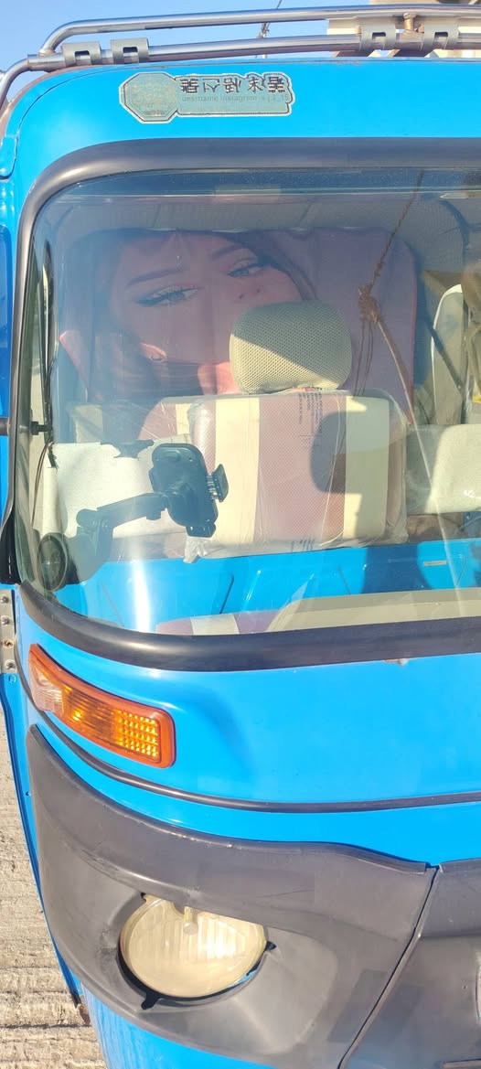 تكتك واحد وعشرين رقم ولوحات انكليزي مابيها قطرة صبغ تخم تاير كهربائياتها كلها شغالة التكتك مجنبزة ونضيفة مثل ما اشوف مكينه ناعمه تخبل مداريها التكتك دبلات لوي جواريب ماشة كلها جديد  *********** هاذة رقمي بيه واتساب اتواصل  بيه او اتصل ارد عليك
