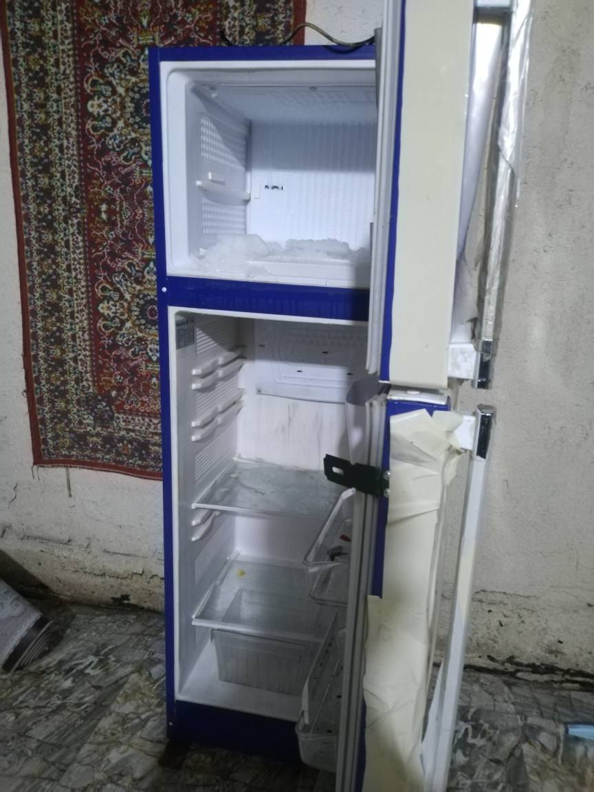 مكلف بلنشر ثلاجه. للبيع شغاله عنوان حي الحسين القديم سعر 150 وبيه مجال هذا رقم راعيه *********** عمارة, ميسان
