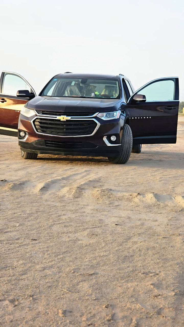 للبيع ... او المراوس
شوفرليت ترافيرس مواصفات LT
موديل 2018 
رقم بغداد باسمي 
تشغيل بصمة 
بصمة ابواب ترحيب دخول ذكي
بصمة تشغيل عن بعد 
شاشة متحركة قاصه
نظام سماعات عدد 6
كشنات سياحي جلد تدفئة تبريد 
تبريد 3 قطع 
المكينة 3600   V6
صندوق كهرباء 
خمس كامرات رؤية 360
لايت ليد زنون منضومة جديده 
الضرر .. موضح بالصور بدون ايرباك 
يعني ايرباكات سليمة 
السيارة مكفولة مكينة وكير 
مكاني ذي قار 

للاستفسار الاتصال على الارقام 
غير متواجد على الفيس ..
***********
***********
