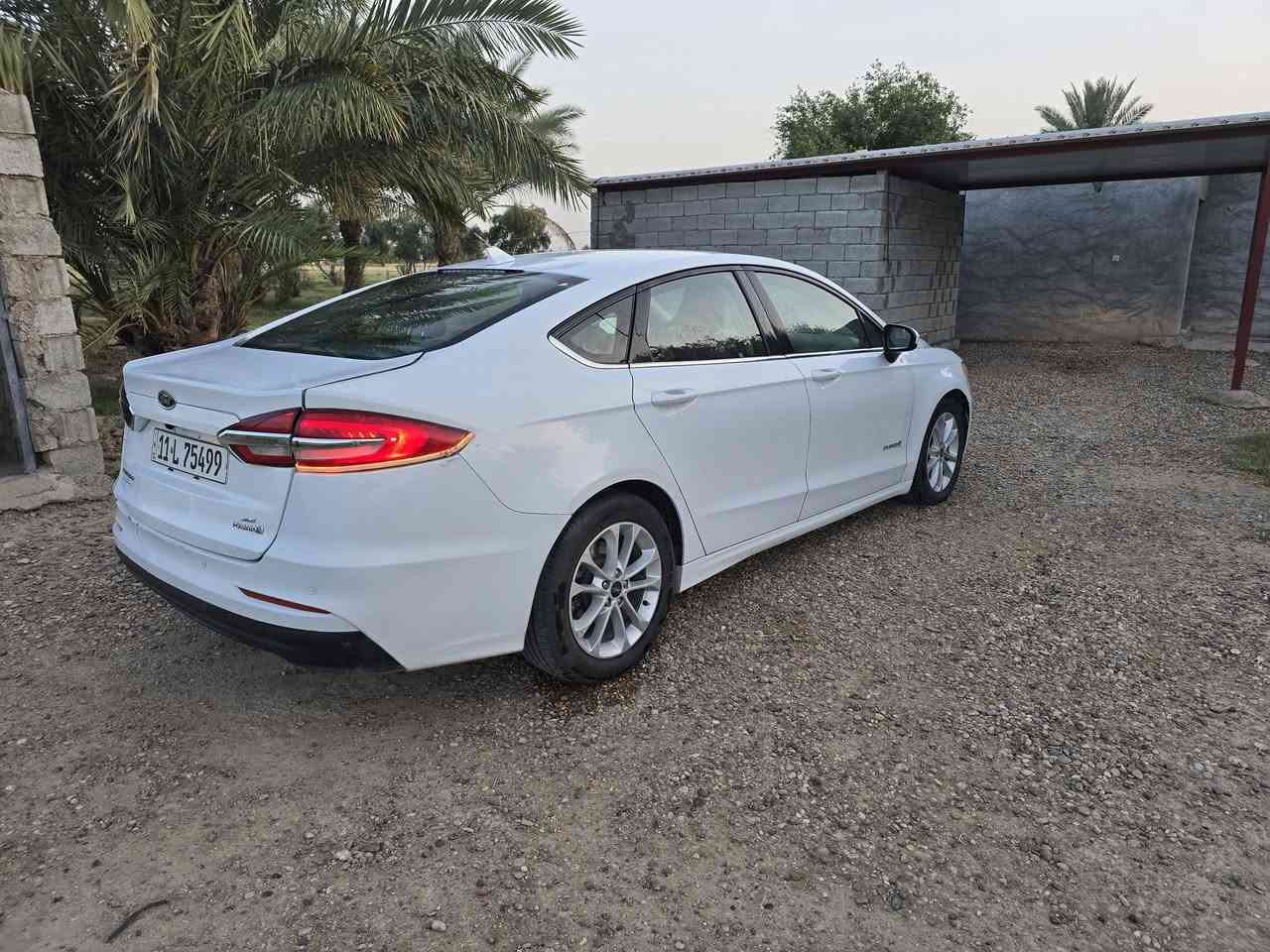 فورد فيوجن SE هايبرد ٢٠١٩ حجم المكينه  ٢٠٠٠ المواصفات:•رادار •حساسات خلفيه •بصمه •تحكمات ستيرن •شاشه كبيره •مثبت سرعه (كروز كونترول)•نظام الحفاظ على المسار •لايتات لد زينون•بلاجكتورات•كشنات 
كهرباء•كير ماوس•هاند بريك رمز باب سياره جاهزه اي نقص ما بيها رقم بغداد نكليزي بئسمي .  داخله كلين بدون حادث العراق بيها نص بنيد وجاملغ خلفي صبغ  السعر ١٣٠ لبيع او المراوس  عنواني قرب سجن ابي غريب  رقمي ***********
