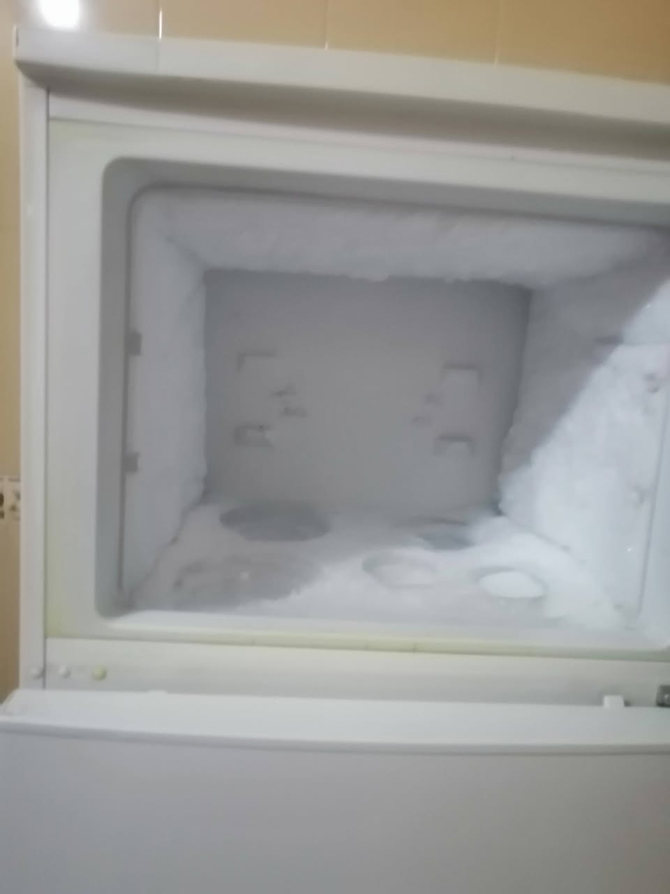 بسم الله الرحمن الرحيم جديد مزاد ابو منتظر ثلاجه نوع ارجلك تركي نظيف ماطور بلادي ثلاجه إيطالي ماطور بلادي مختلف انواع الطباخات ٥مشاعل و٤ مشاعل منامية طفل كرسي هزاز للطفل وجنطه حمل للطفل مع وجنطه حمل للطفل على الكتف واشياء كثير غيرها العنوان بختياري الثانية_امام مسجد حسينية محمد رسول الله صلى الله عليه وآله موبايل ***********
