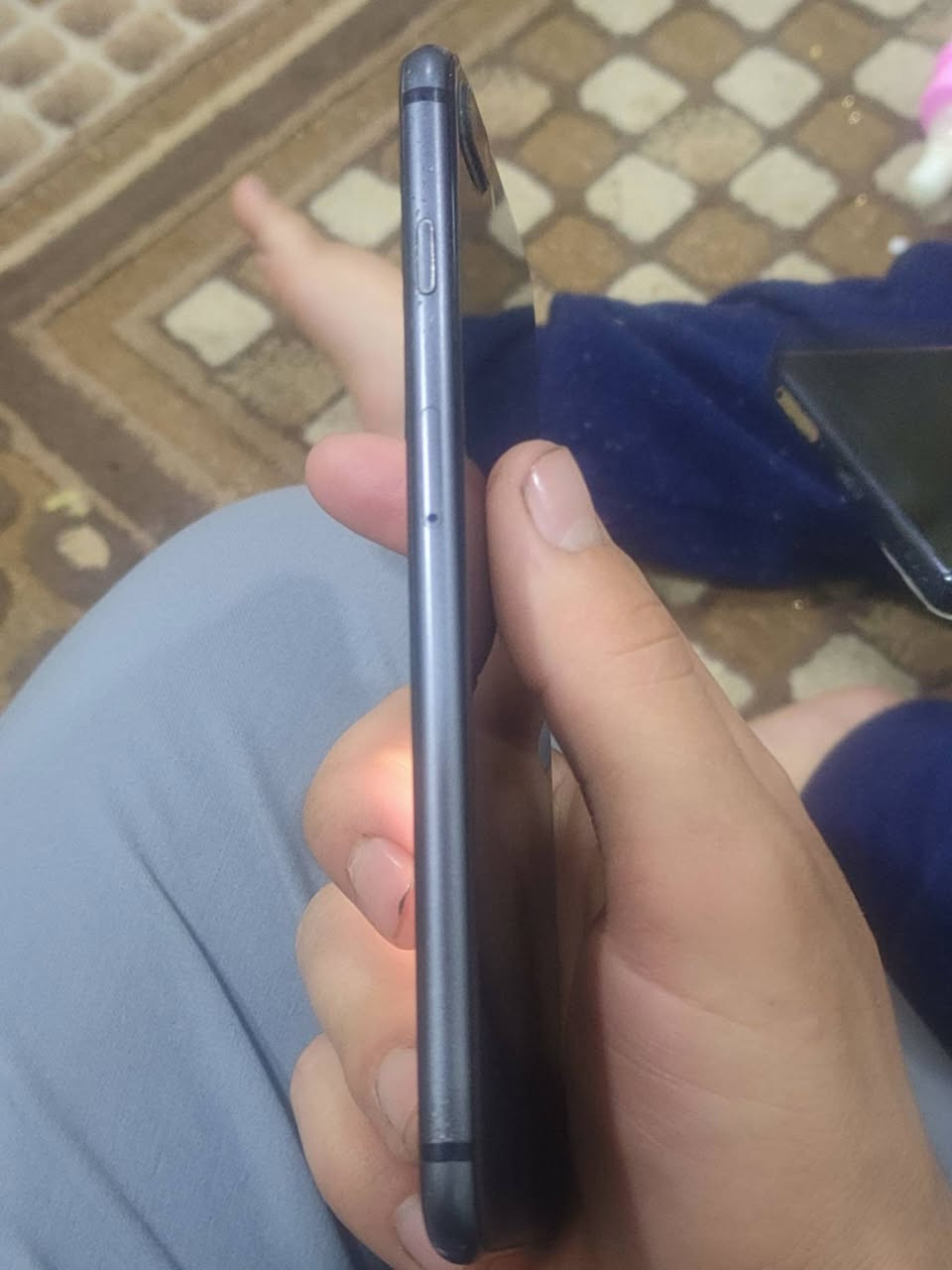 السلام عليكم متاح ايفون 8 بلص ذاكره 256 بطاريه 100 مبدله شاشه 3 خيارات شرط اصليه ما مبدله 
بصمه ✅
نت.   ✅
اتصال✅
شحن ✅ شرط قطاره 
كامرات ✅ طبع 
سعره 75 بمجال بسيط 
مكاني موصل ايسر حي صدام 
***********
