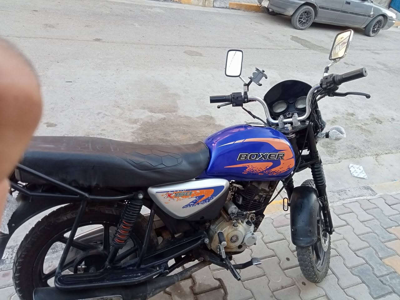 سلام عليكم دراجه بوكسر موديل 22 سعر 900 وبيه مجال رجان مو شراي لا يطب رجان دراجه اوراقه ضايعه مكان بغداد حسينيه ***********
