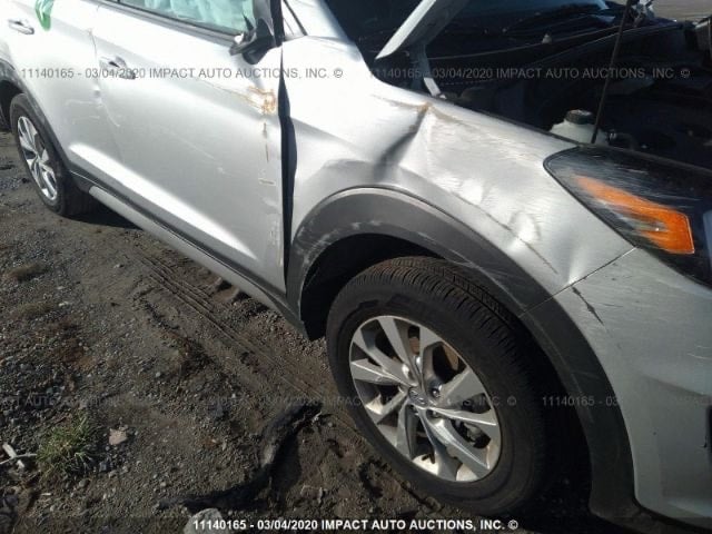 سلام عليكم توكسان موديل 2019 مواصفات اعتياديه شاشه حساس كامره لد نهاري صور الحادث مرفق صبغ 3قطع بدون دواخل مكينه 2400 عنواني بغداد الجكوك السعر 142& وبيها مجال ***********