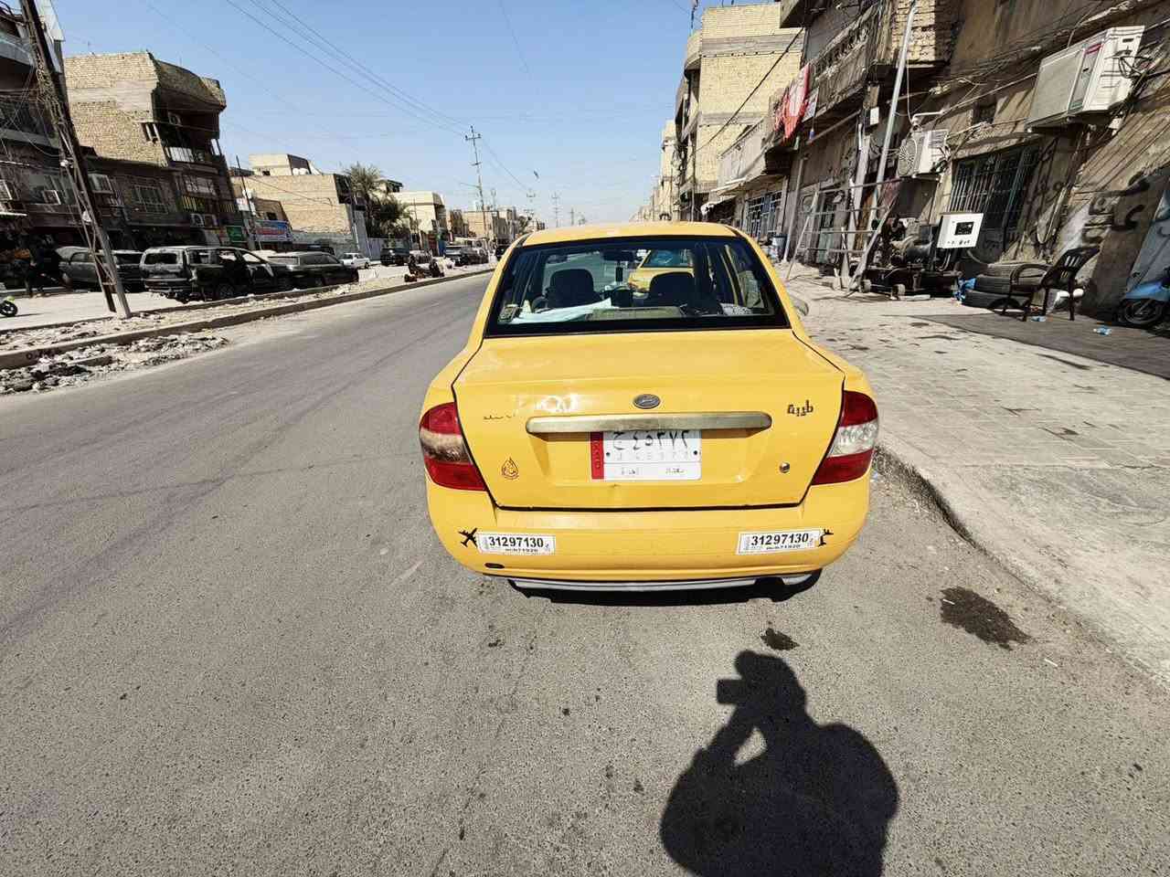 السلام عليكم 
طيبه 2015 سياره خير من الله 
كير جديد
مكينه جديده
تبريد ثلج 
حماوه ربع
تخم تاير جديد /شاشه
نوزلات بلكات باتري كلهن جدد
السياره بأسمي  تحويل ثاني يوم 
بيهه فقط صبغ بنيد (هوه ربعه بس توحيد لون صار كله)
وبيهه اشياء بصيطه 
38 وبيهه مجال بصيط
مكاني بغداد/ مدينه الصدر 
***********
