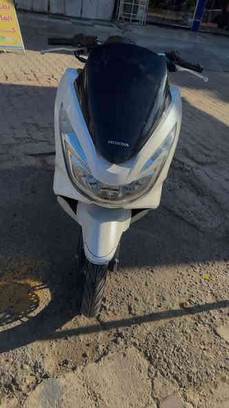 سلام عليكم 🤍. بي سي اكس جيل ثاني ياباني JF الدراجه مكفوله كفاله عامة من كلشي كلشي شغال بيها 
حساس ازدحام
تدفئه
دبل اشاره
تجوه
جميع كهربائيات شغاله
دبل رياضي بيها الدراجه 
دراجه جديده مال رمبه 
رايدها ب 17ونص و بيها مجال بسيط ♥️.
للتواصل و الاستفسار 
***********
