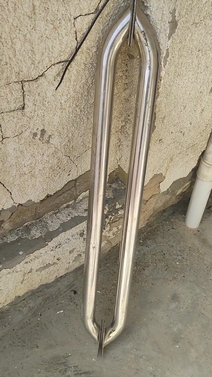 السلام عليكم للبيع درع خلفي نظيفات ما بيهن ولا صدعه اثنينهن سعرهن 40 وبيهن مجال جدا بسيط مكان بغداد العبيدي رقمي اتصل ***********
