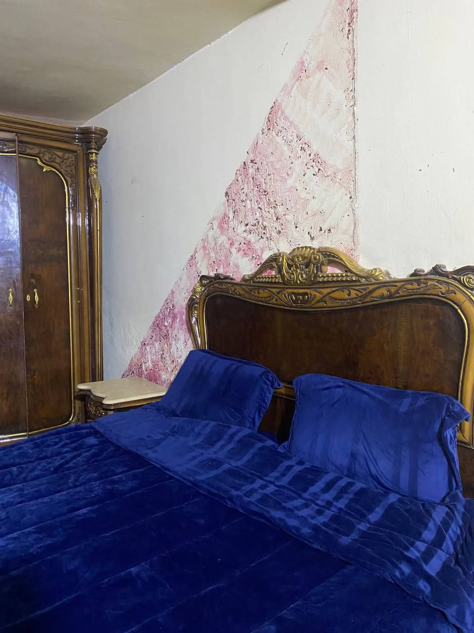 غرفه مصريه
السعر 450 الف
للاستفسار اتصل على ‭0771 111 0246‬
