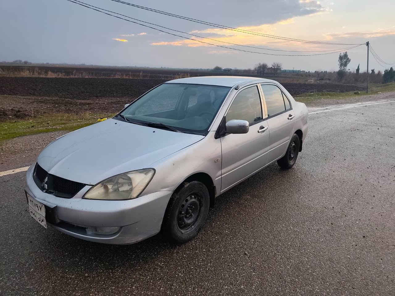 بەناوی خوای گەوورە 
لانسەر  ٢٠٠٦
گێڕو مەکینە بەشەر
سەنەوی تازەیە 
تایەی تازە 
باتری تازە 
ڕۆنی تازە 
٢ پارچە پەمپی هەیە لەسەر کاڵبونەوە 
دەعم و لێدرانی نییە 
تەحویل و غەرامە بەشەرت
نرخ ٦٤ کەمێل مەجال
ژ.م*********** حلبجة, السليمانية
