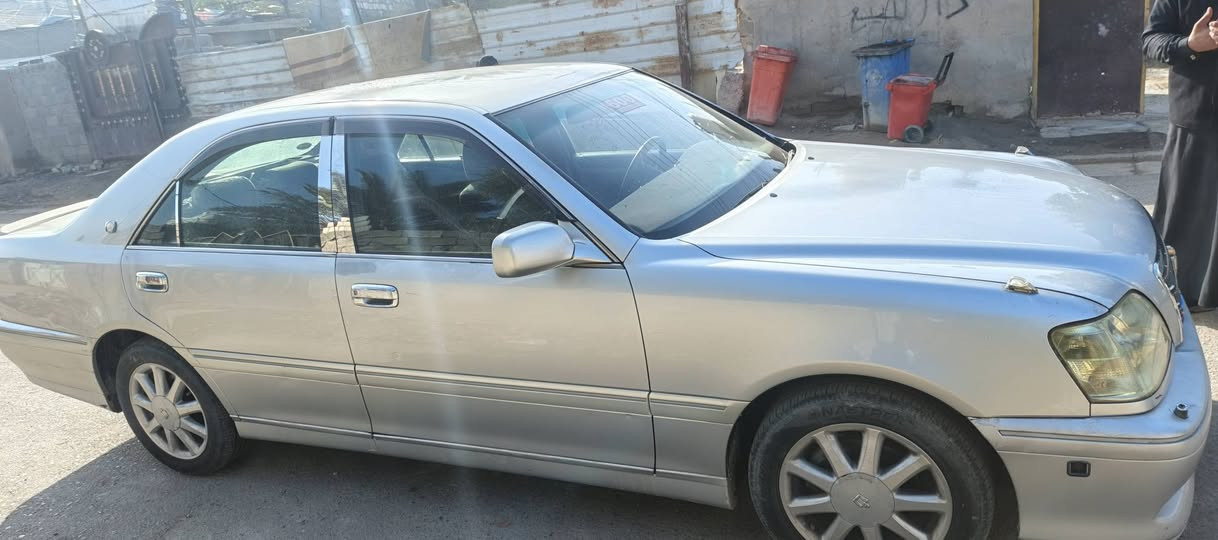 ملكه للبيع موديل 2001 كركوك مقفوله من الصبغ والقص سعر 110 وبيها مجال***********
