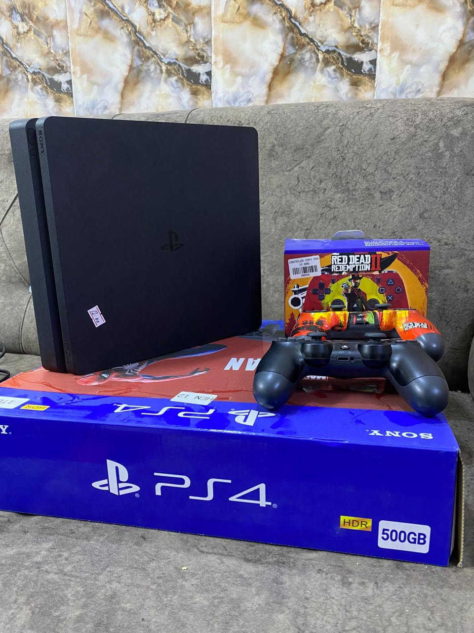 سلام عليكم من رخصت ادمن  بلي 4 واحد تيره بلي جديد وريد بيعه 400بي مجال عنواني بغداد بلديات شارع مصرف ***********
