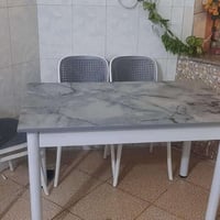 ميز طعام • طاولة سفرة