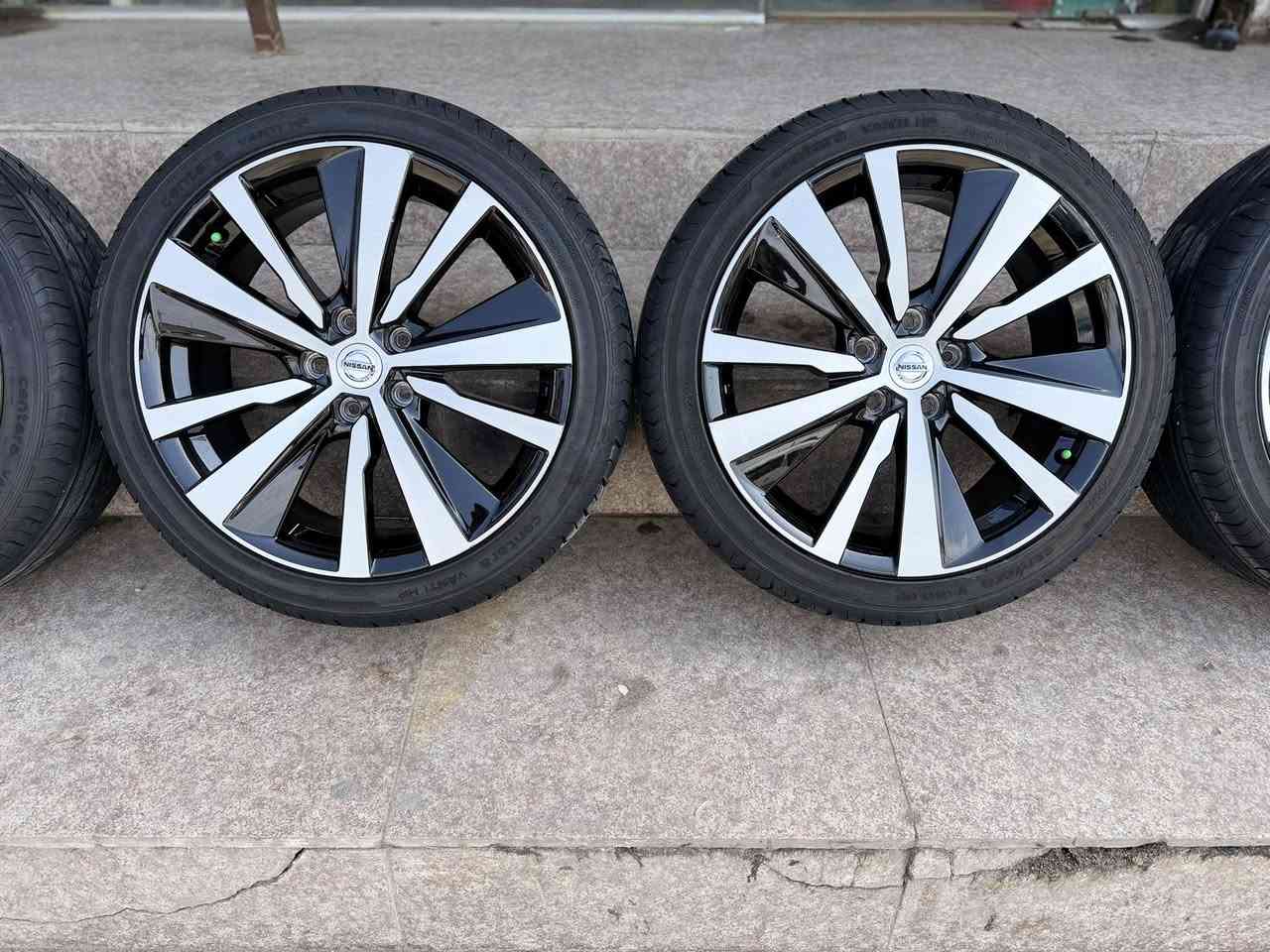 ويل كب نيسان التيمة حجم 19 اصلي بيع او مراوس  ***********  بصره قرب جامع الكواز
