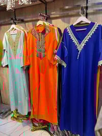 ملابس • قريباً