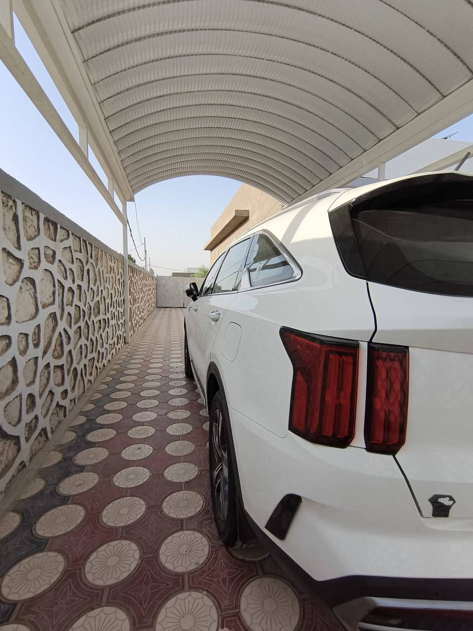 السلام عليكم
  
سورنتو موديل2021 وارد خليجي ماشي  64 ألف 
محرك 6 سلندر مكفولة كفاله عامة
 رقم أربيل سنوية نهاية 2026 
بأسم الشركة تريد مداور او وكالة 
السعر 268 وبيها مجال قليل 
بيع أو مراوس بسورنتو موديل 23 
الأستفسار 
***********
***********
