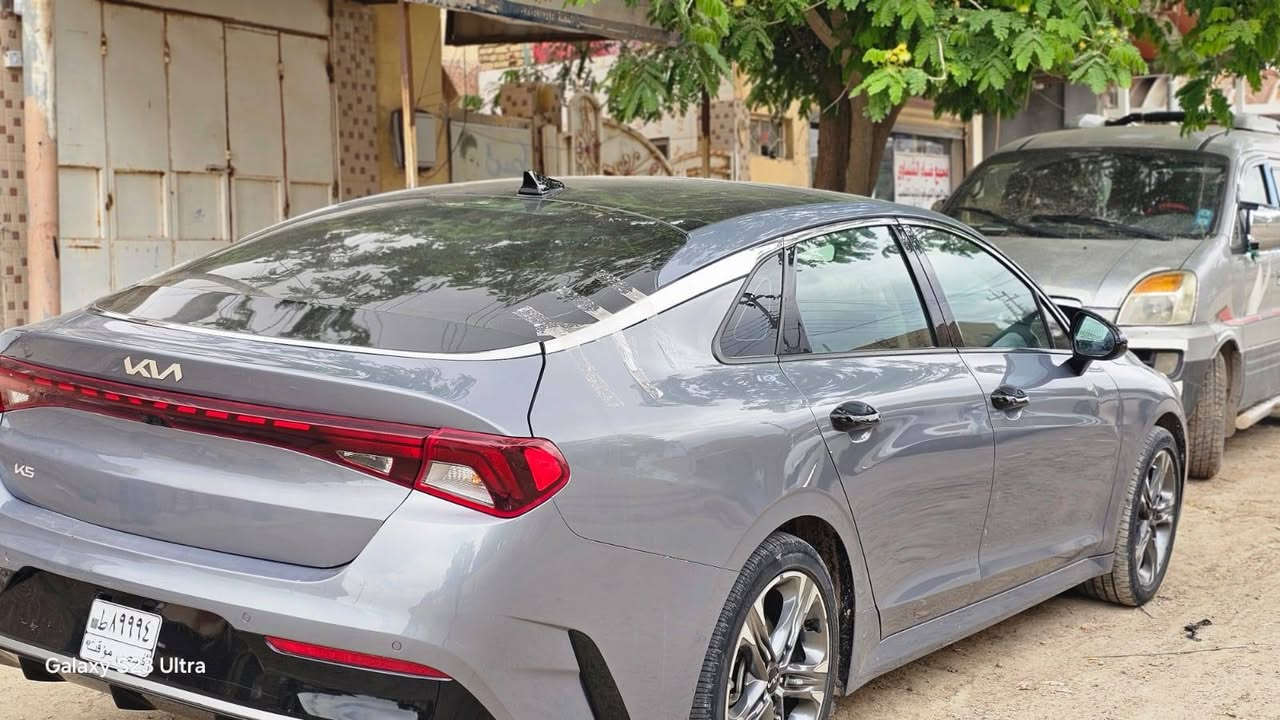 K5 موديل EX 2023
السيارة فول مواصفات 
بدون ايرباك
بانوراما
بصمات تشغيل وابواب
كشنات جلد تدفئة وتبريد
قطعتين تبريد
تشغيل عن بعد
داخل مطعم صاج
وهواي مواصفات معروفة ال EX اعله من الجي تي لاين 
ماشية 30
بدون رقم تترقم جميع المحافظات 
سعرها 158 وبي مجال
***********
