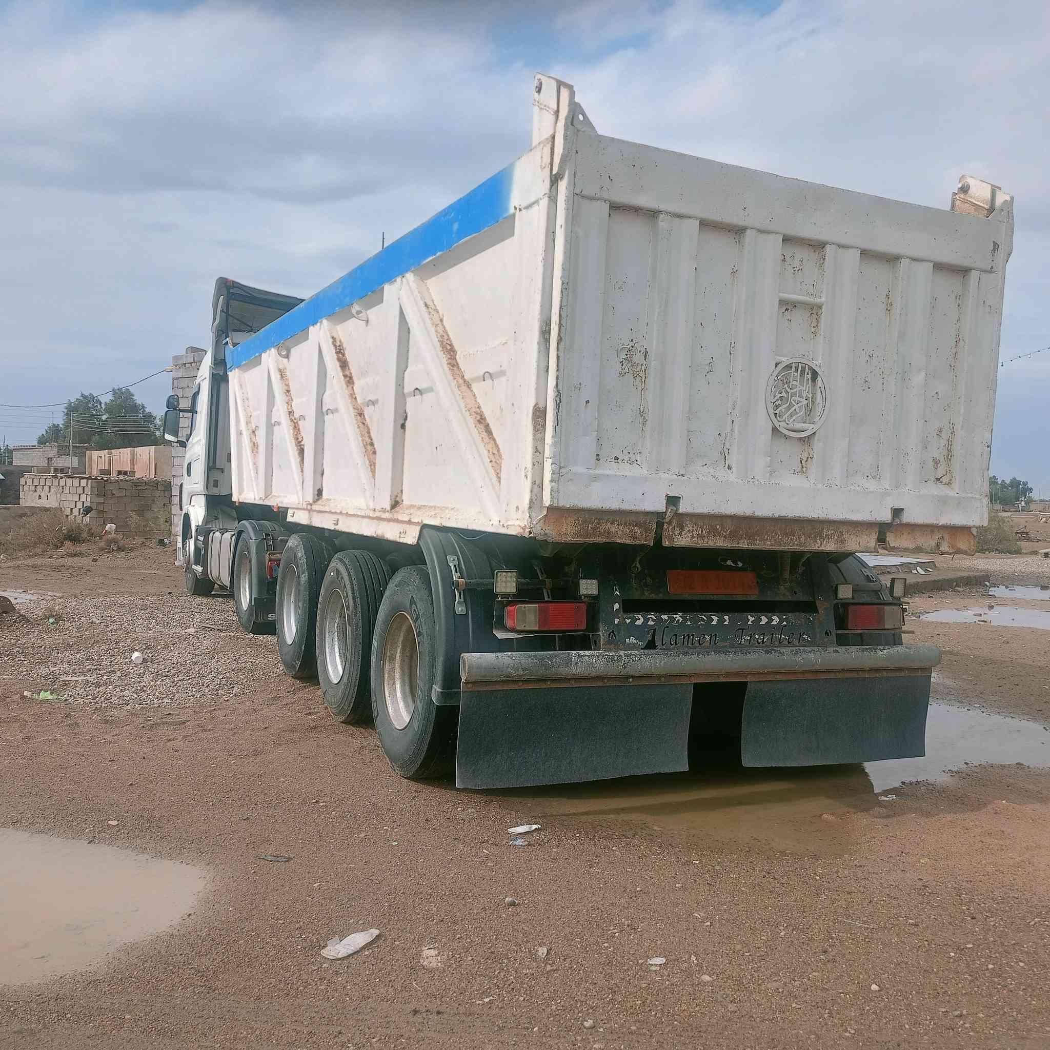 السلام عليكم ورحمة الله وبركاته للبيع اسكانيا 2006 ارقم اربيل الى نهاية 2027 شرط التحويل عربانه دار اقصاب 2009 مكفوله محرك R420 كير GRS420 بالاصل كير أوتوماتيك ومحور عادي ظفيرة الأوتوماتيك موجودة العنوان ميسان علي الغربي ت،***********/***********
