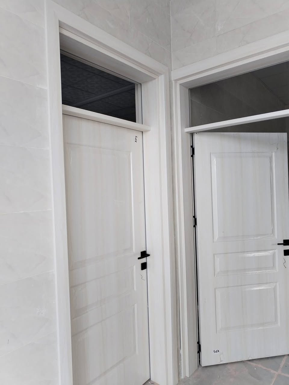 📢✨ 
✅ قياس 100 × 210 💰 السعر: 150 ألف دينار (مع الشد والتوصيل داخل تكريت)
🏠 ملحق: 💰 السعر: 165 ألف دينار
✔️ جودة عالية ✔️ تشطيب أنيق ✔️ متانة وضمان
📩 للحجز والاستفسار يرجى التواصل على***********   يتوفر وتساب
  العنوان تكريت شارع الزهور مجاور مطعم الحاره. فرع ثاني حولي الزهور قرب جامع شهيد صباح
