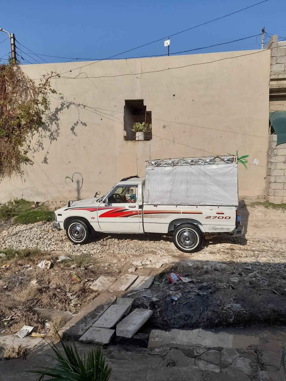 السلام عليكم بكم للبيع 1980 محرك كير اكسن شاصي كلو شرط سياره باسمي تحويل مباشر رقم نينوى الماني سعر 47 بيع مستعجل ***********
