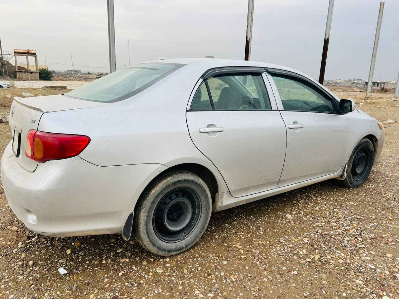 السلام عليكم كورله موديل ٢٠١٠ رقم بغداد موازي شرط التحويل والغرامات سياره حلوه بيه ٣ قطع صبغ بنيد جاملغ وباب السائق شرط بس صبغ نفسهن مامبدلات بيه معجون فقط راس الجاملغ جهت السائق داخل بيه فقط بل البطانه لا شاصي ولا لغد محرك ١٨ سياره حلوه ملاحضه محركه بي تنقيص السعر ٩٣ مكان السياره صلاح الدين ناحية العلم اي استفسار الاتصال بل رقم ‏‪***********‬‏ دين مابيع مراوس ماراوس
