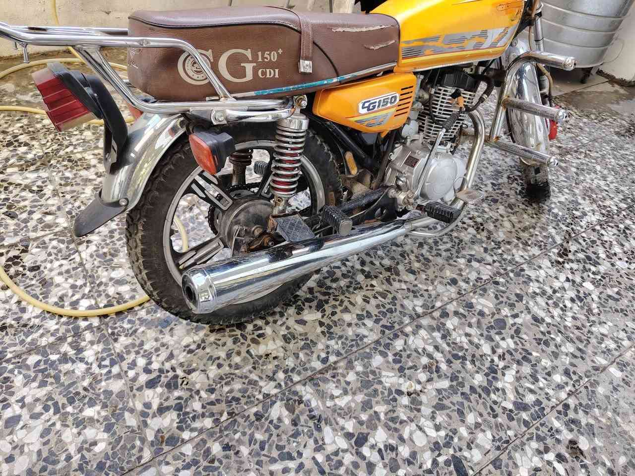 سونك مديل ٢٣ كفاله عامه قبق زنجيل موجود سلف هندر كهرباء كلها شغاله بغداد الشعله ٥٠٠ وبيها مجال ***********
