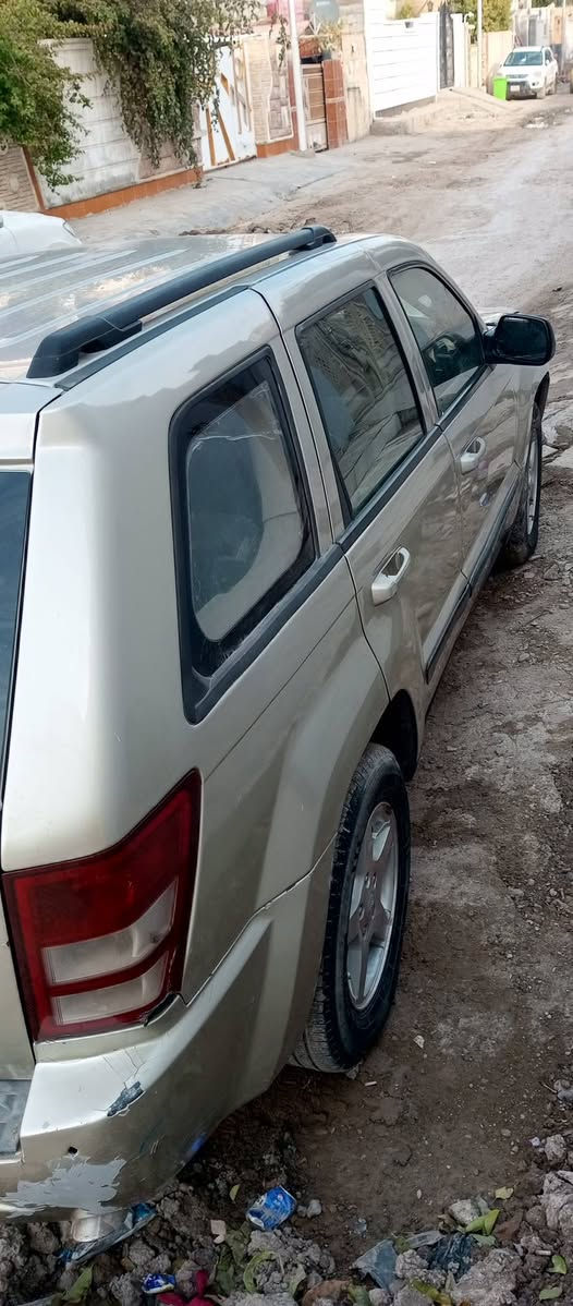 السلام عليكم
جيب 2007 كير ومحرك خير من الله كشن كهربائي 
شاشه وكامره كهربائيات كله جاهزه السعر 73 مكان السياره بعقوبه ***********
