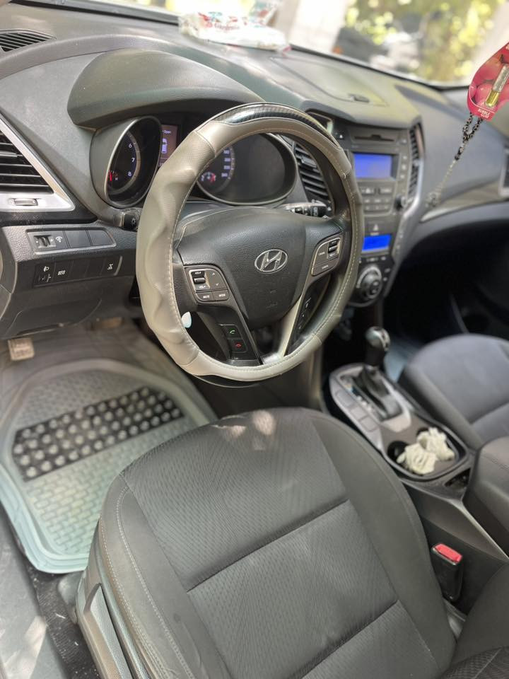 للبيع او مرواس
سنتافي مديل ١٦ خليجي ٧راكب محرك ٣٣٠٠
كفاله عامه حته الدعاميات 
رقم شمالي بسمي  
تفاصيل اكثر اتصل 
***********
