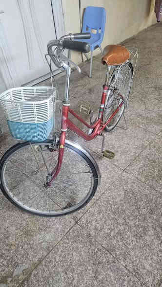 بايسكل بناتي للبيع حجم 26 بايسكل كله ستيل جديد كلش السعر 120 الف وبيه مجال بغداد الكاظميه ***********
