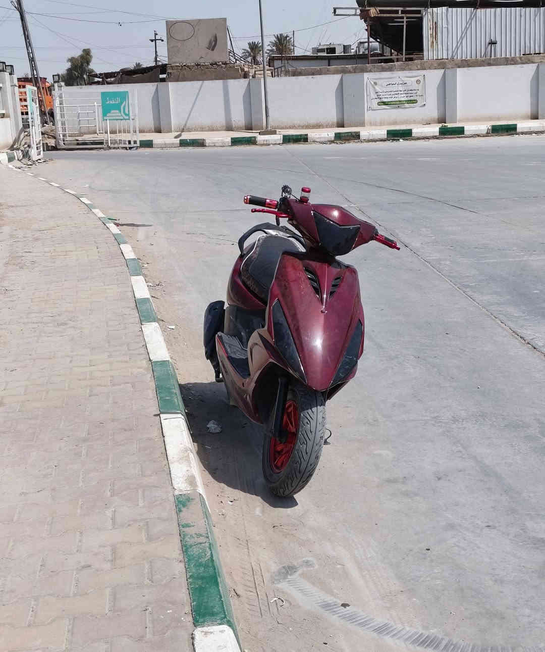 سلام عليكم.    دراجه ماكس مضلع.  ياباني ياباني.   شرط ما مفتوح برغي بيه مكينه ناعمه وتخبل ول شلعه شك لكاع دراجه علئ لفحص وين متريد افحص.  سعر600 متواجد عل فيس وهاذا رقمي *********** مكان شاميه
