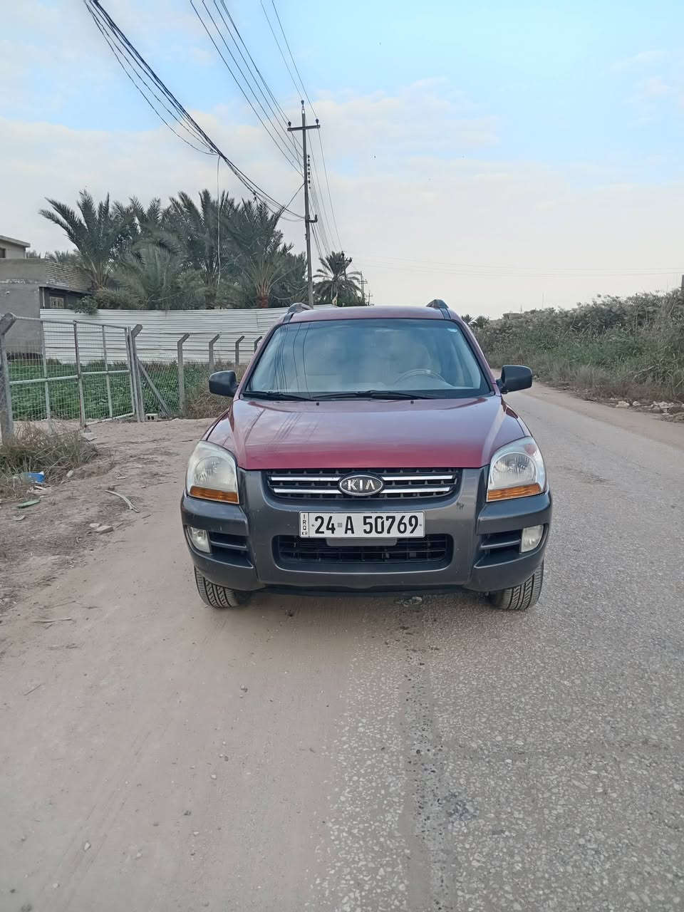 سلام عليكم سبورتج 2006 وارد امريكي محرك 6 سلندر 2700 بيه من امريكا باب الصدر مصلح نفسه وبالعراق جاملغ امامي جهت السايق مبدل بدون صبغ جيب وشد بدون دواخل ولا صبغ رقم دهوك الدولي بأسمي تريد وكاله تريد تحويل خادم سنويه لل 27 السعر 93 ومجال بصيط للاستفسار *********** متوفرواتساب العنوان كربلاء
