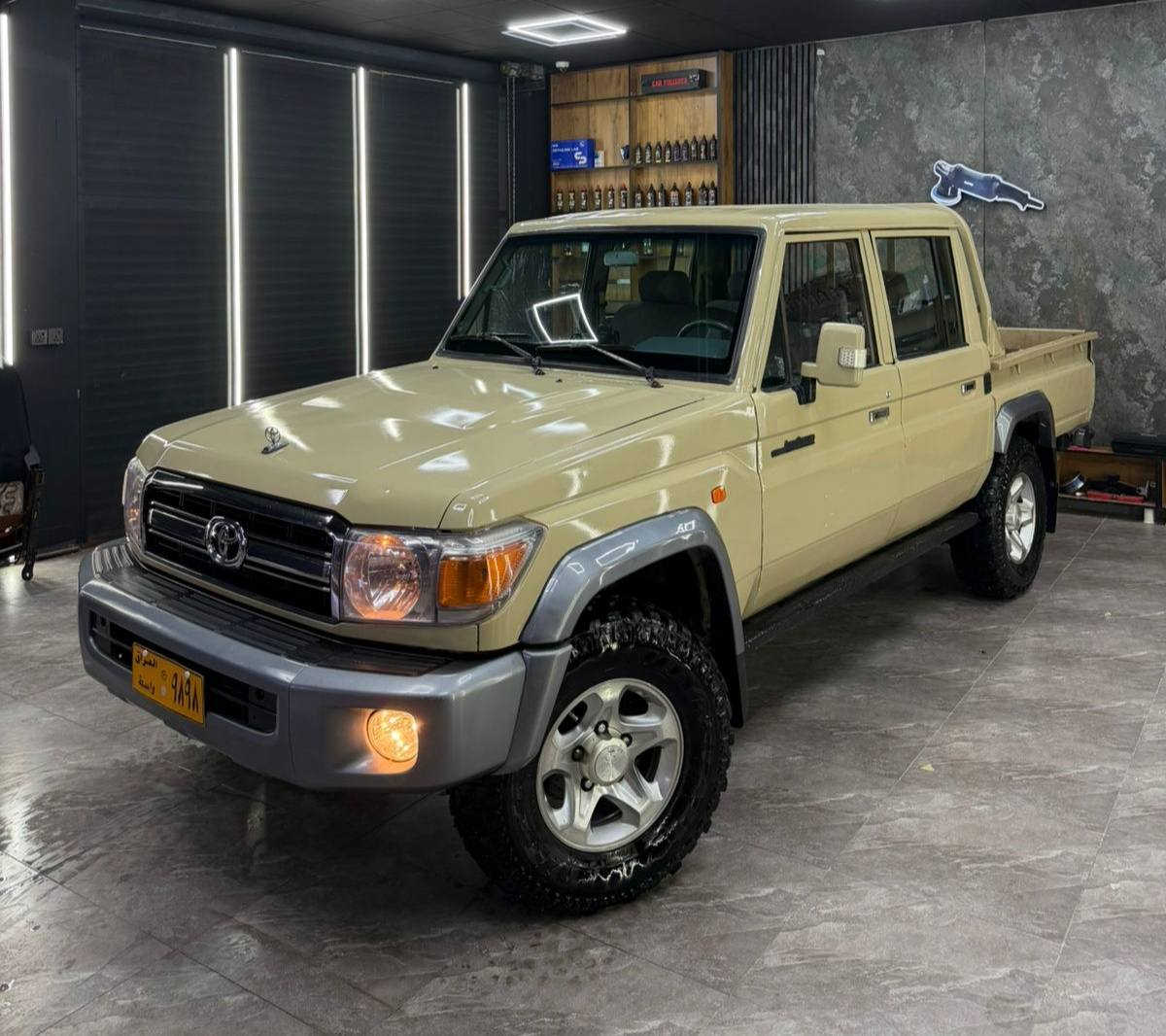 تۆیۆتا لاندکروزەر  1991 کامل کراوە بە 2015 
مەکینەی ٤.٥ کابرێتەر
ژێری کراوە بە ٢٠١٥ 
٤ تایەو ويلی لۆکی لەژێرایە
زۆر تازە ماوەتەوە یەک دینار مەسرەفی تیانیە
هەموو گیانی بەشەرت

سعر : لە کۆمێنت داوای بکە ڕاستەوخۆ بۆت دێت 🤖 

سەیارەکە ئاڕمە مالی دۆستە
شوێن سلێمانی

ژمارەی خاوەنەکەی 
***********
وەتسئاپ
