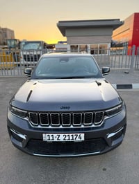 للبيع جيب ماشيه 27 الف مايل  المواصفات   خمسة راكب موديل 2024  4XE  با...