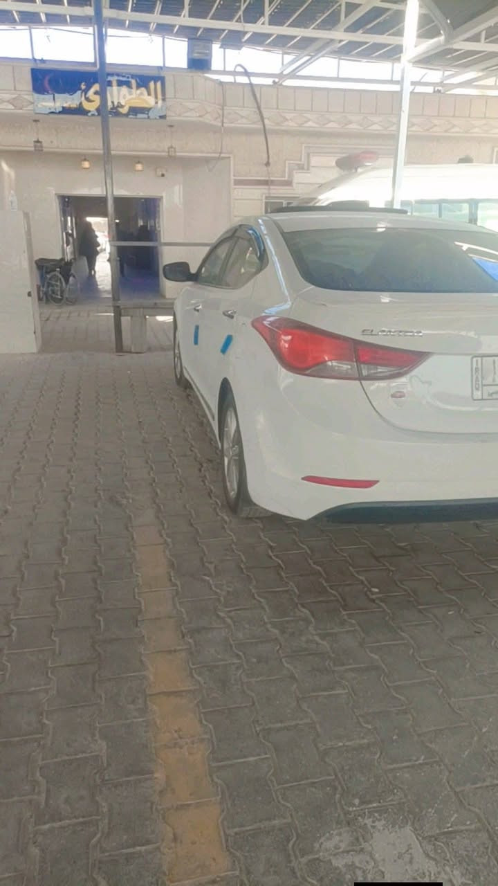 النترا موديل 2016 رقم بابل بسمي بيه جاملغ عكس السائق محرك 2000 دوش المرغوب فول  عدا البصمه السعر 128 للتواصل ***********
