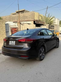 فورتي 17 امريكي حادثه بابين وبيه قطعتين صبغ مجرد شخوط السياره جاهزه مك...