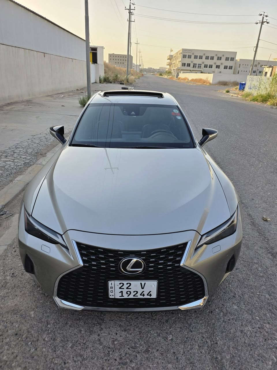 لكزس is 300 awd
V6 
2023
34.000 ميل 
ضرر: ربع جاملغ امامي + تعديل بارد باب خلفي وشويه من هلال 
بدون ايرباك 
السيارة كامله مابيها نقوصات ومبدل 4 تايرات

وبيها كتاب تظليل مصارلي شهر من سويته 
السعر ::24000$
***********📞
مكان سيارة اربيل
