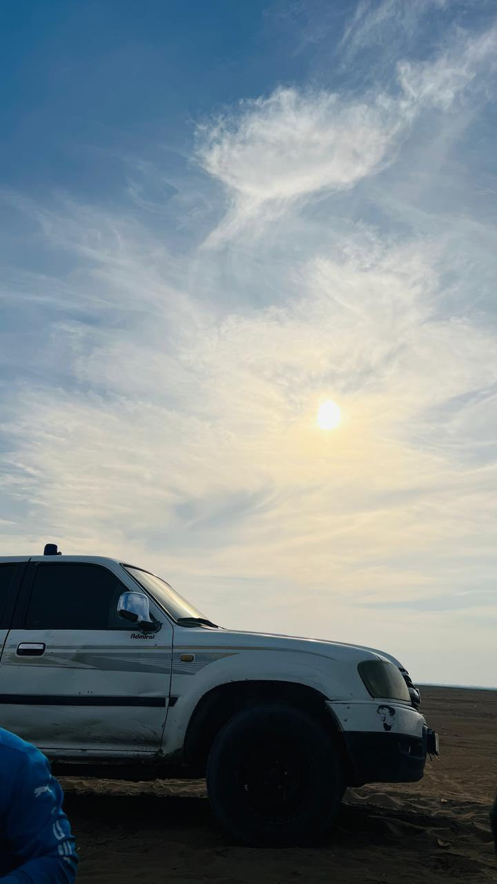 السلام عليكم بيكم ادمرال للبيع موديل 2008 سيارة جاهزة تايرات صدر كهربائيات كلو جديد غرفتهة نظيفة 4 جوم كهرباء 
مكينة بيهة بداية تبخير السعر 25 وبيهة مجال للاستفسار الاتصال ***********
